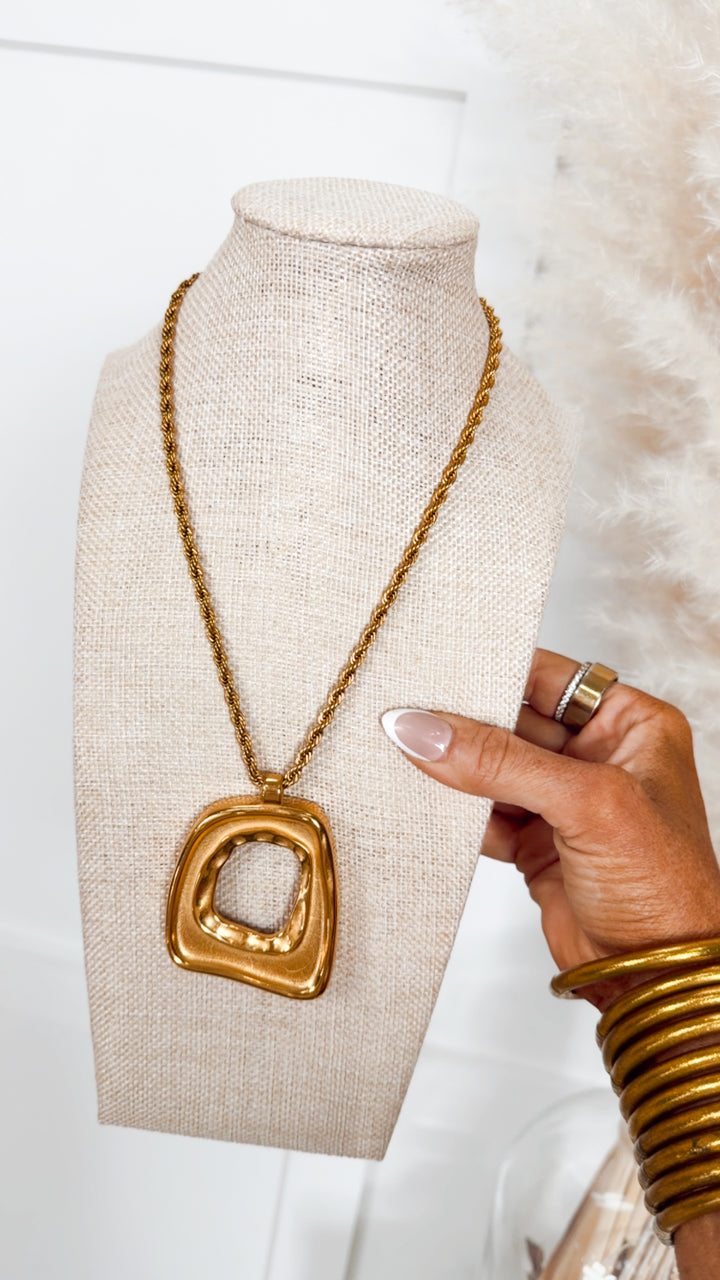 The Taylor Necklace