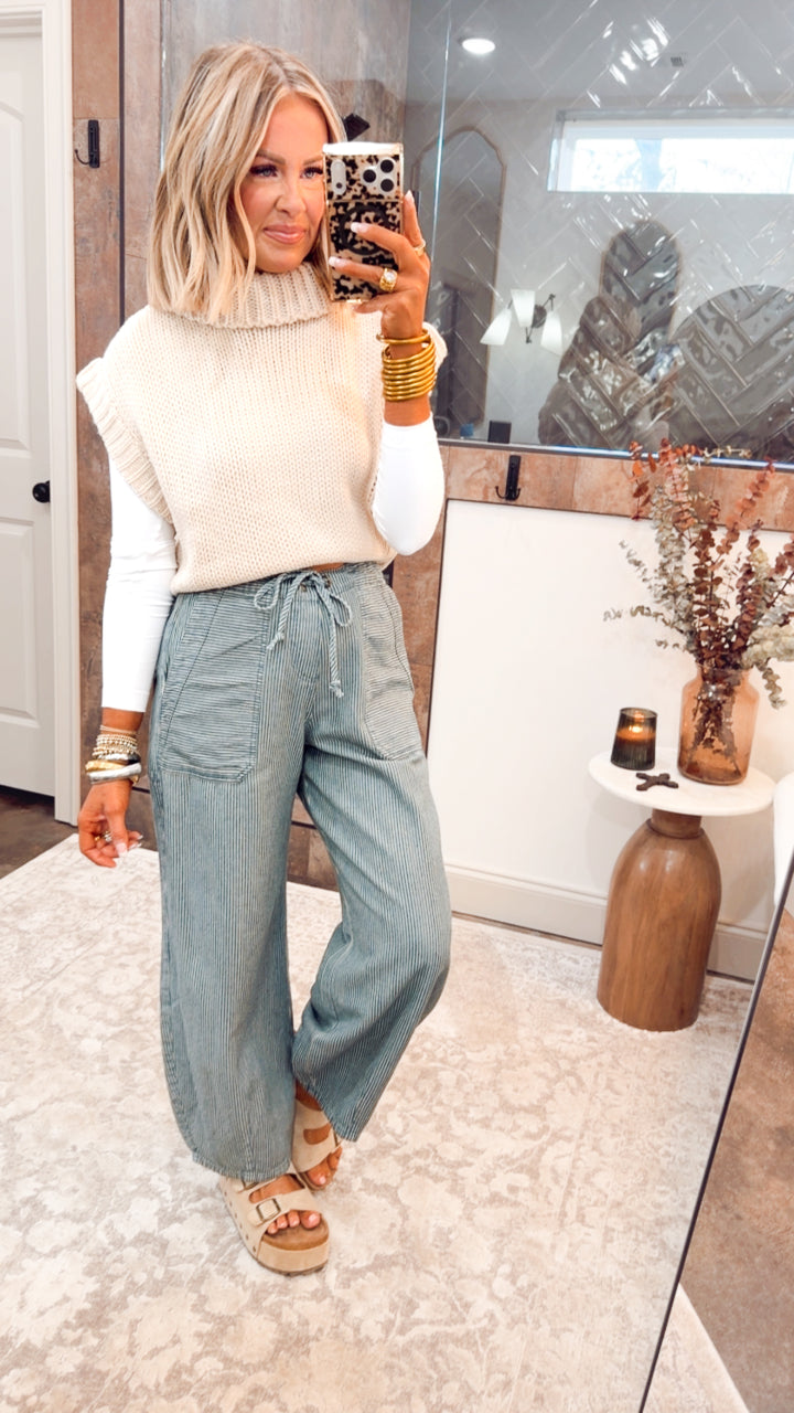 Basic Long Sleeve Scoop Neck Top-White