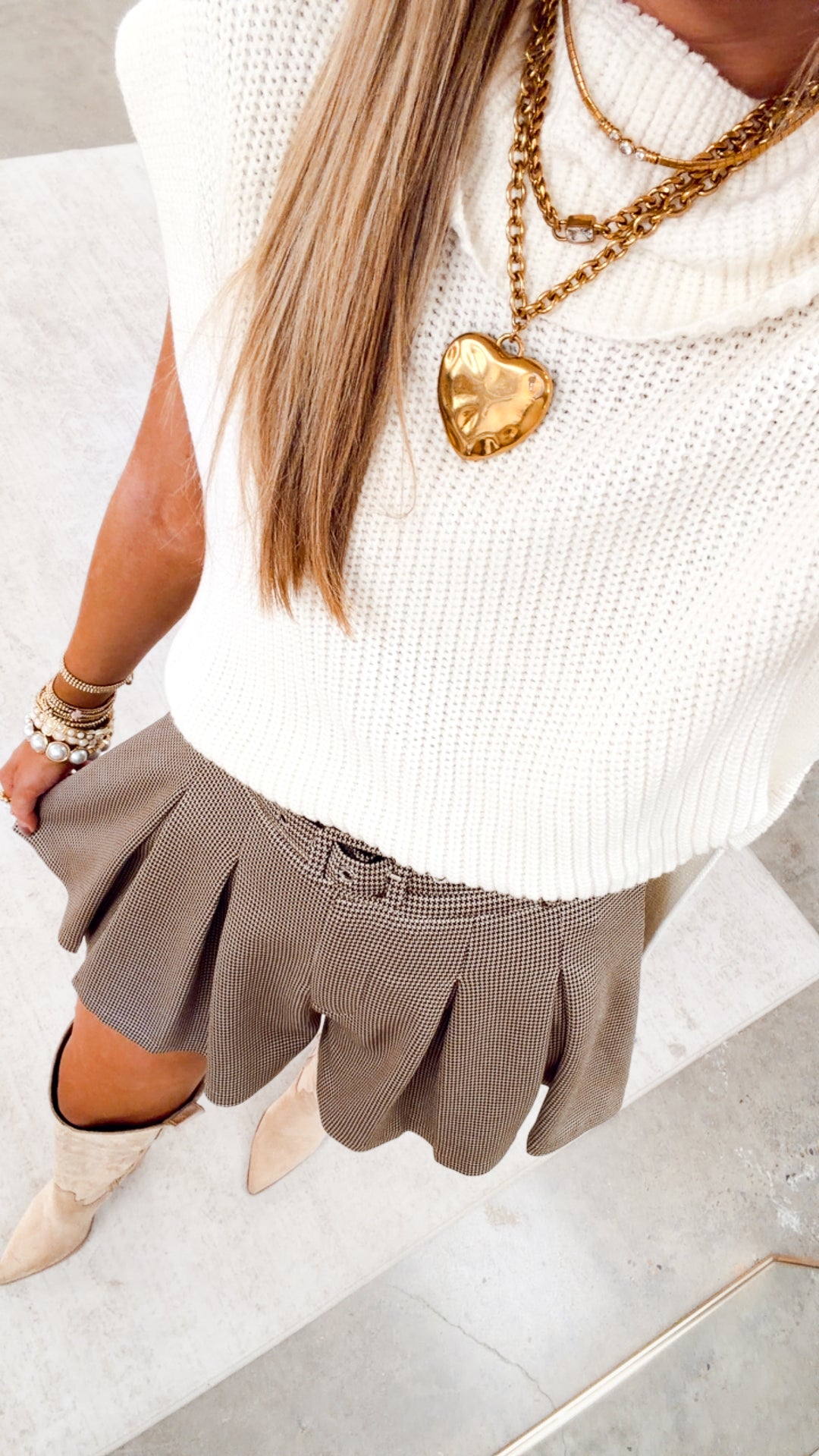 Alpine Breeze Sweater Vest-Cream