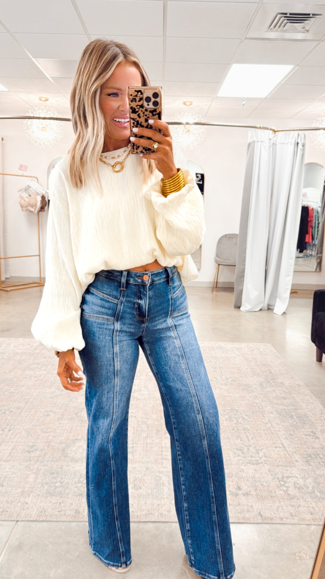 Laurel Bubble Hem Blouse-Cream