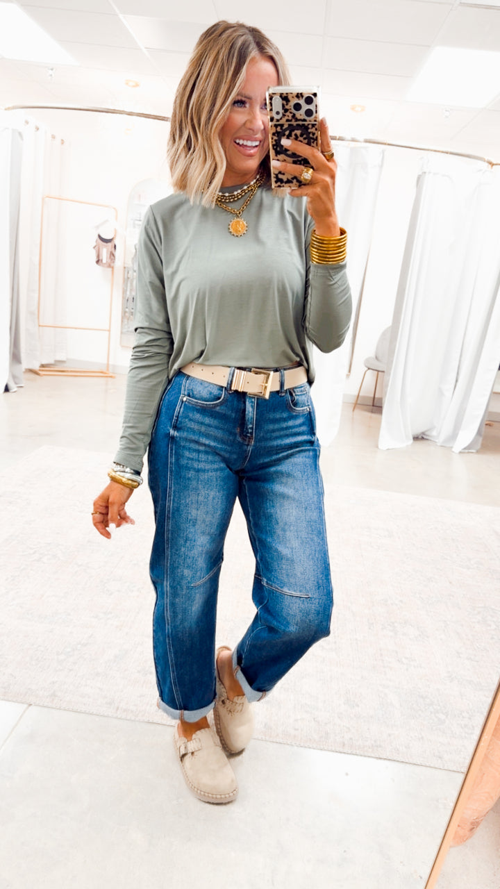 Vale Essential Long Sleeve Top-Green Pea