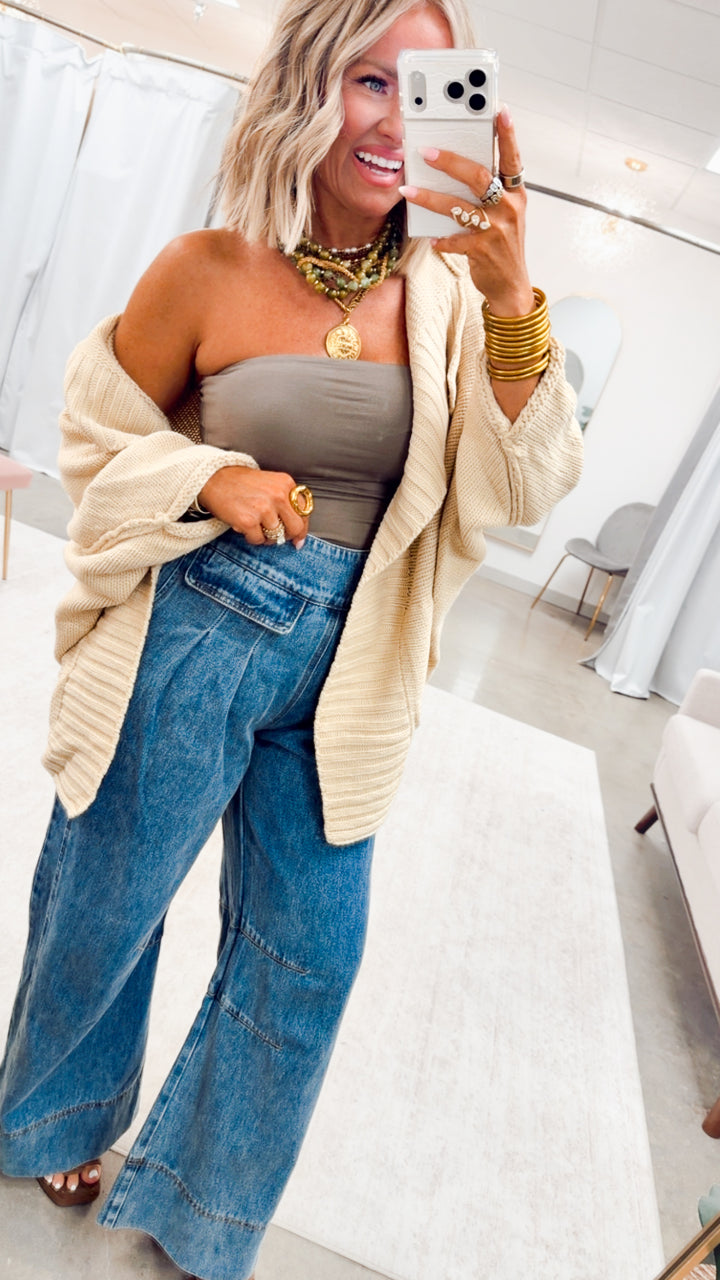 The Hampton Pleated Jean