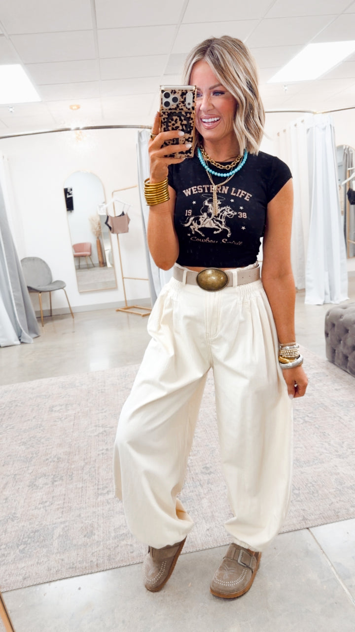 Western Life Graphic Crop Tee-Black