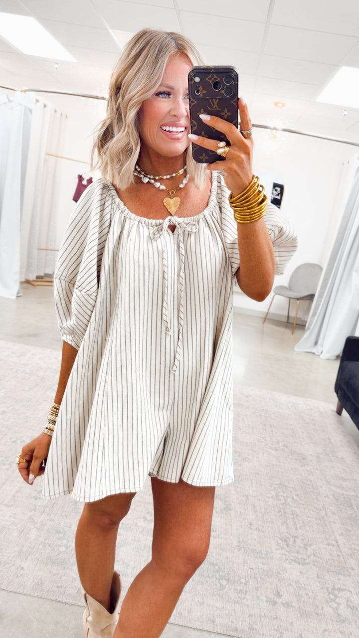 Brixley Bubble Sleeve Romper-Ecru/Blue