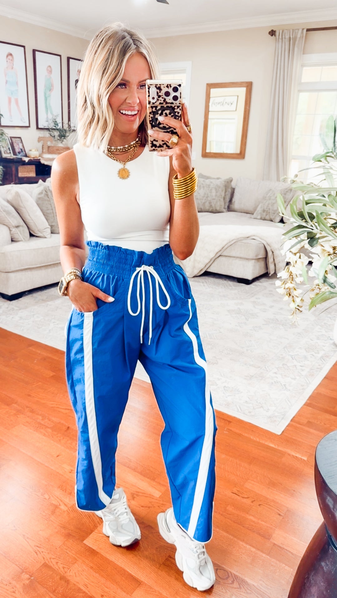 The Easy Pace Windbreaker Pants-Blue/White