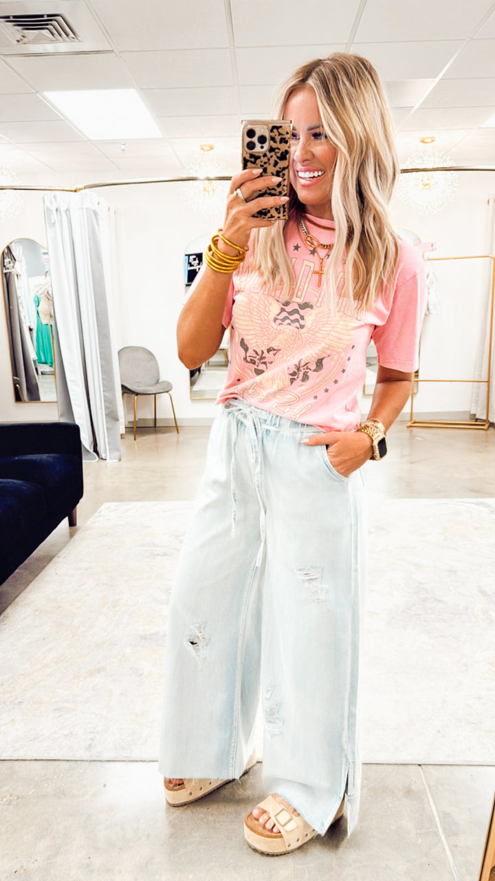 World Tour Rock N Roll Cropped Tee-Pink