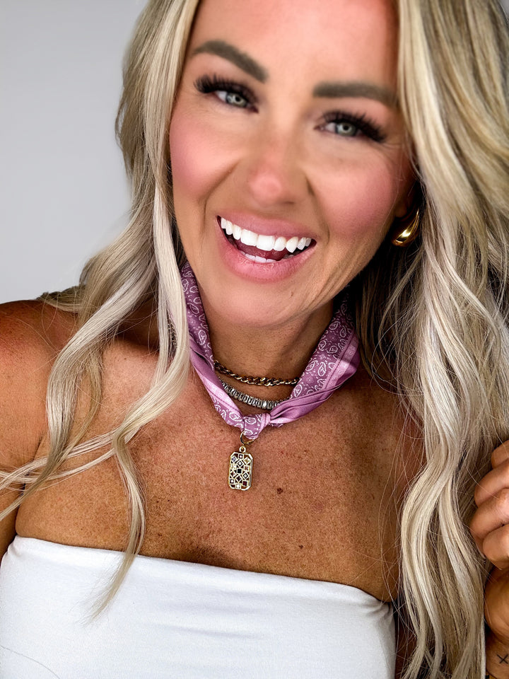 The Trendiest Charm Necklace Scarf