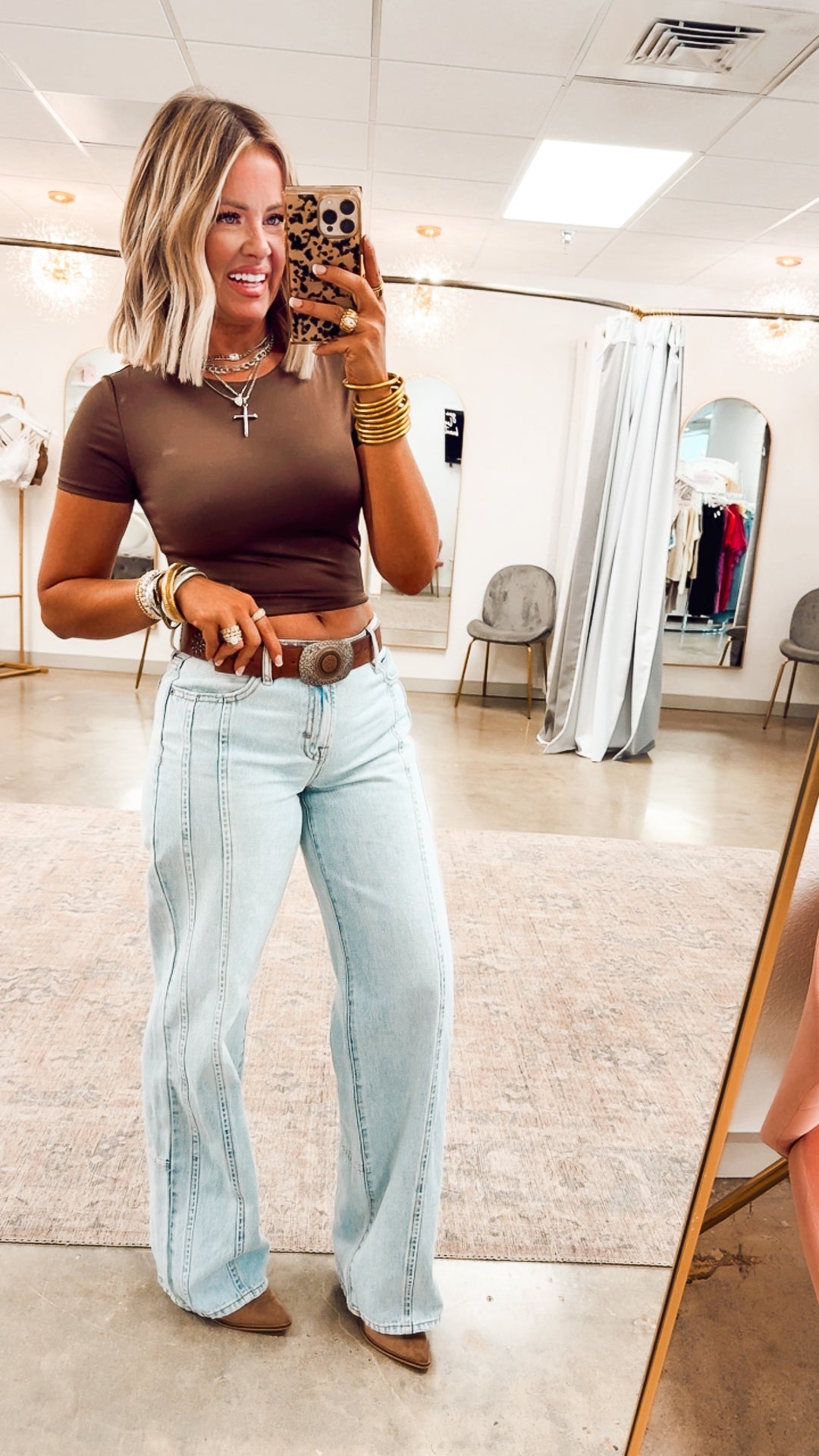 Round Neck Short Sleeve Crop Top - Brown