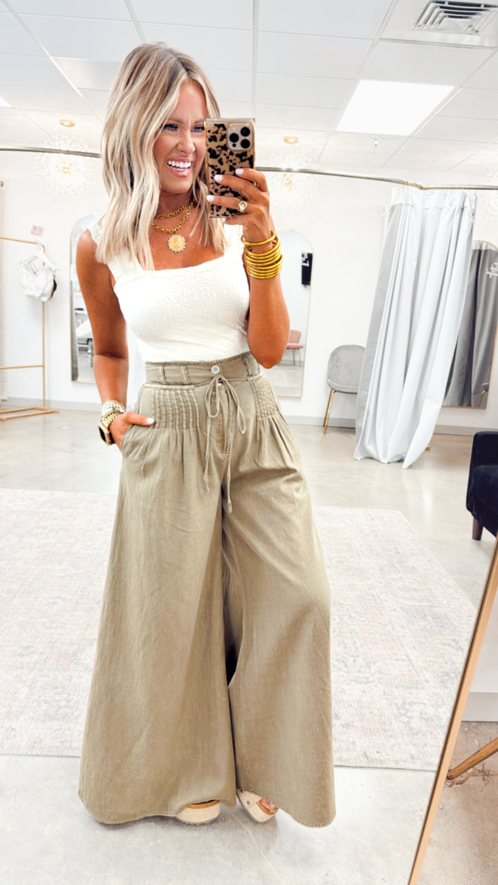 Pintuck Wide Leg Pants-Olive