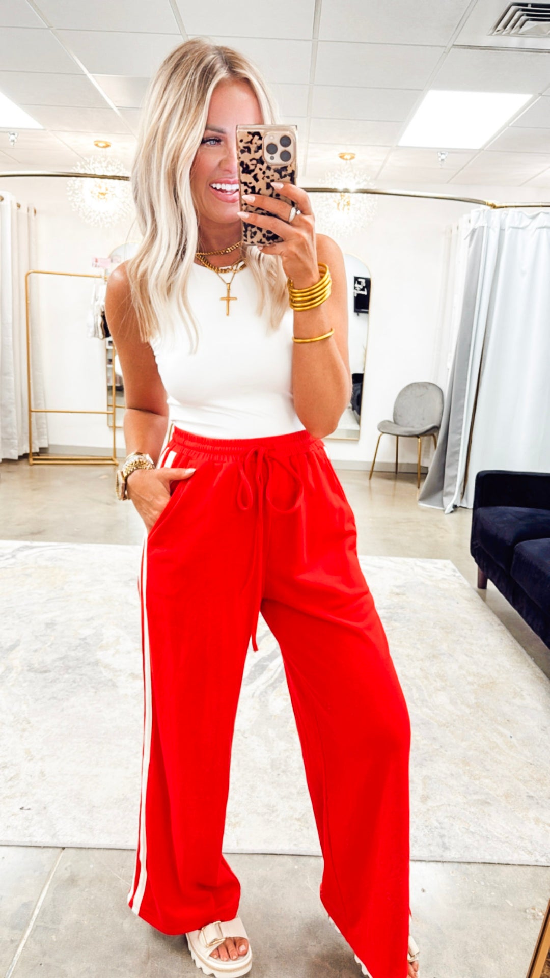 Solid Cropped Tank Top- White