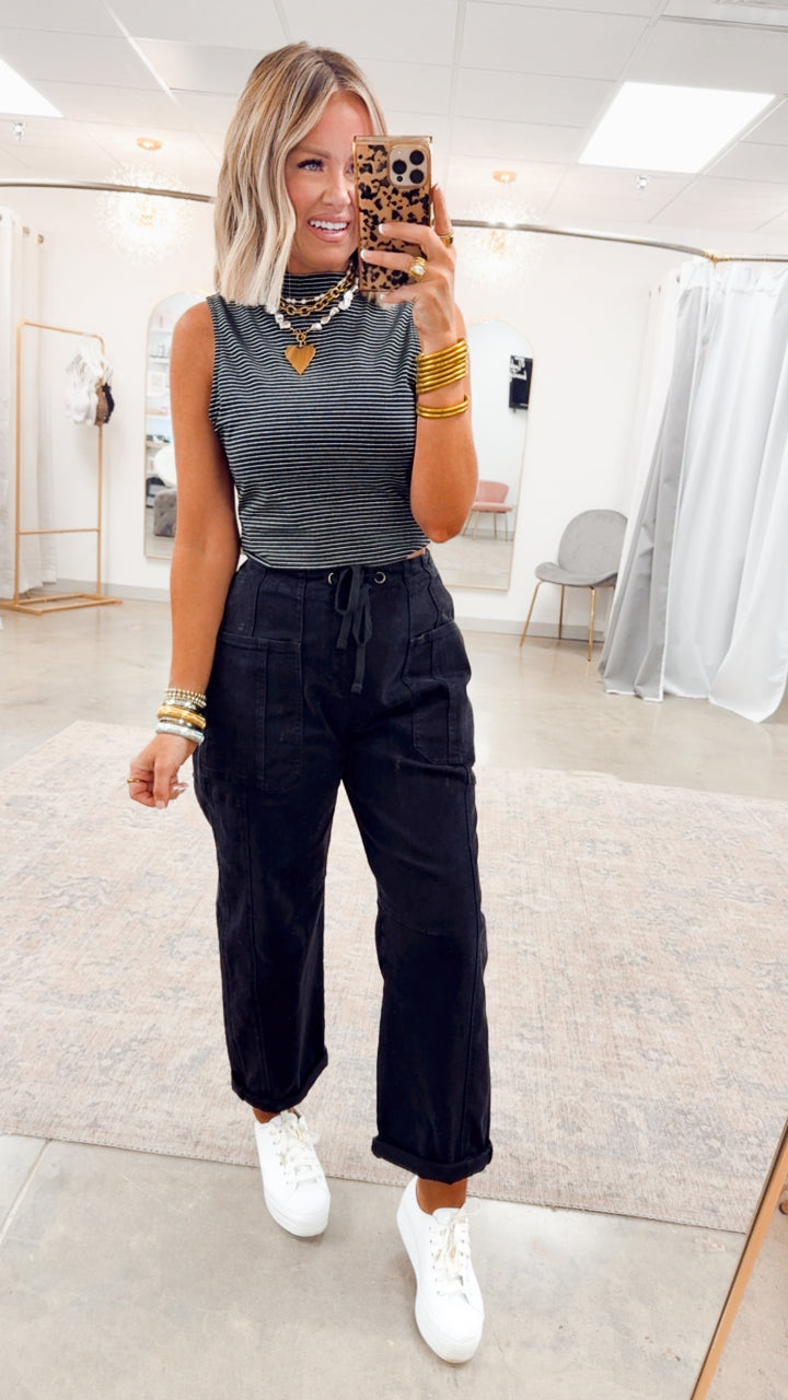 Mock Neck Sleeveless Top-Black/White