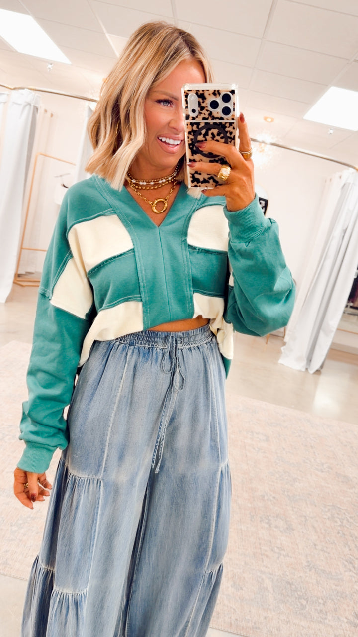The Hollin Cropped Sweatshirt