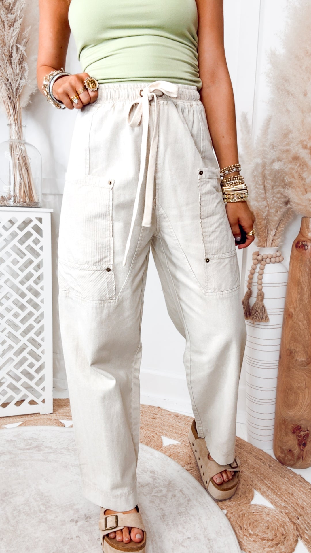 The Off Duty Cargo Pants-Natural
