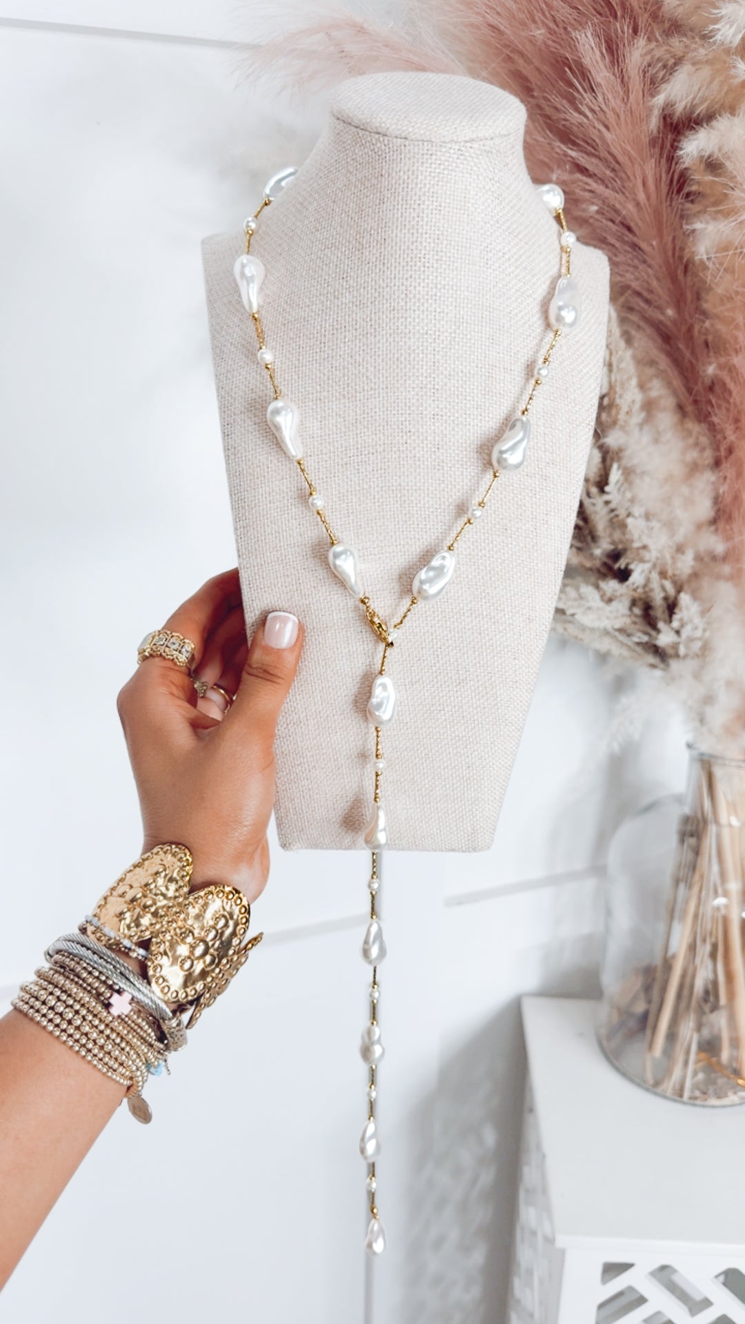 The Gloria Pearl Lariat Necklace