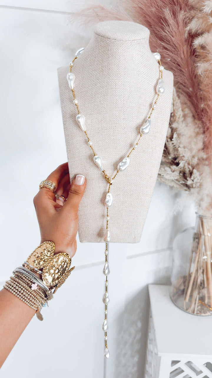 The Gloria Pearl Lariat Necklace