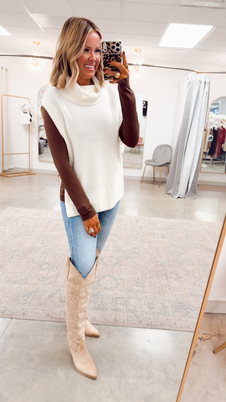 Alpine Breeze Sweater Vest-Cream