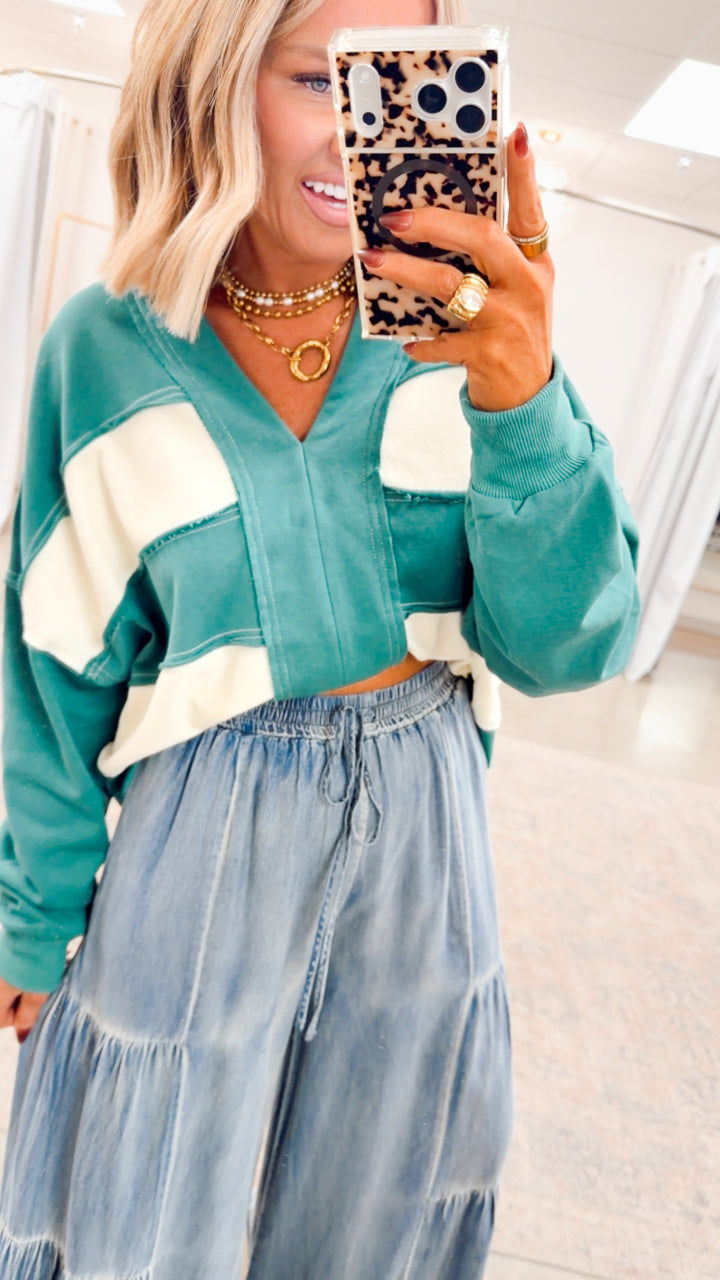 The Hollin Cropped Sweatshirt