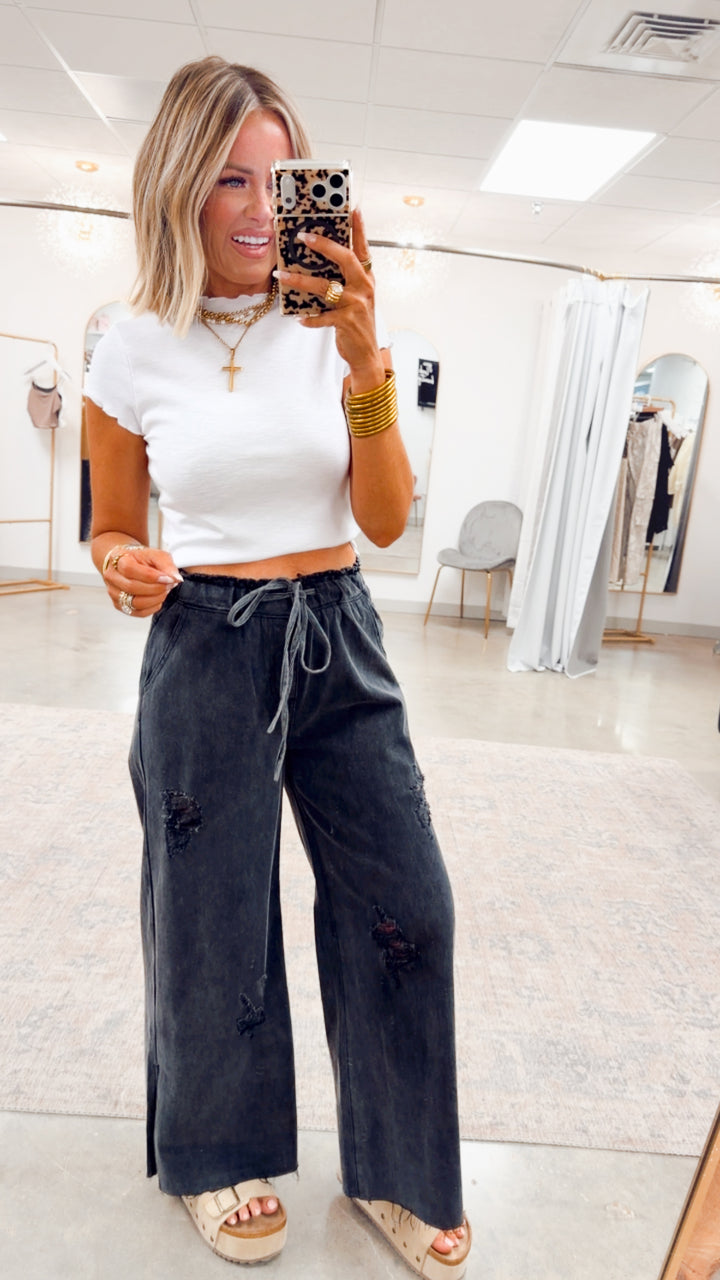 Sweet Scallop Tee-White