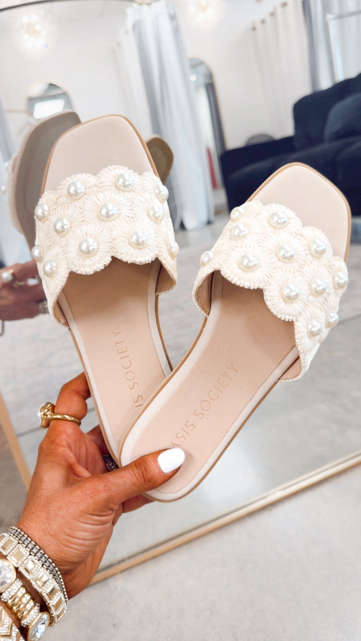 The Cathleen Sandal-Ivory