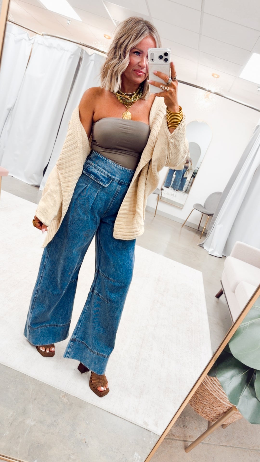 The Hampton Pleated Jean