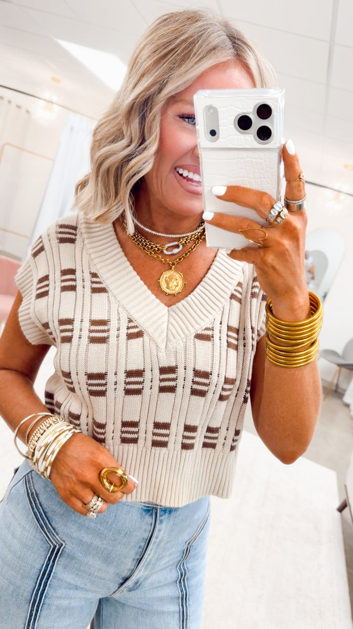 Oxford Cropped Knit Vest-Oatmeal/Cocoa