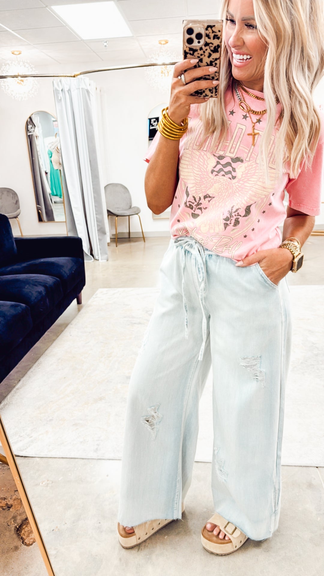 World Tour Rock N Roll Cropped Tee-Pink