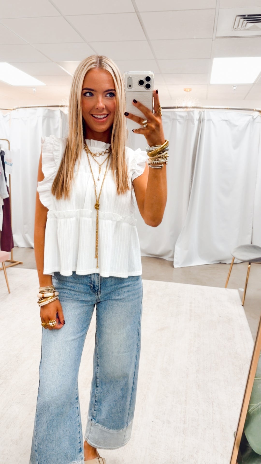 The Pretty Poise Blouse-White
