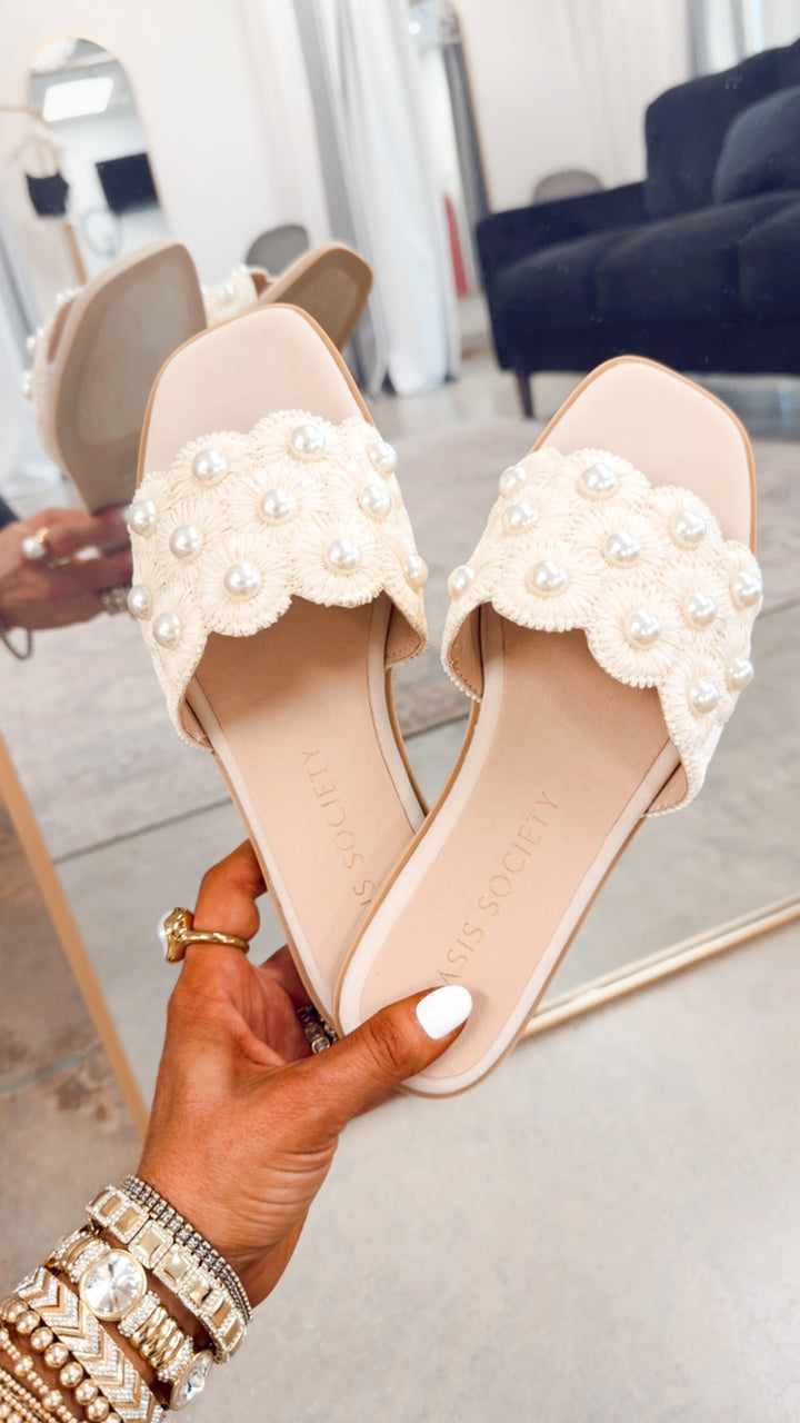 The Cathleen Sandal-Ivory