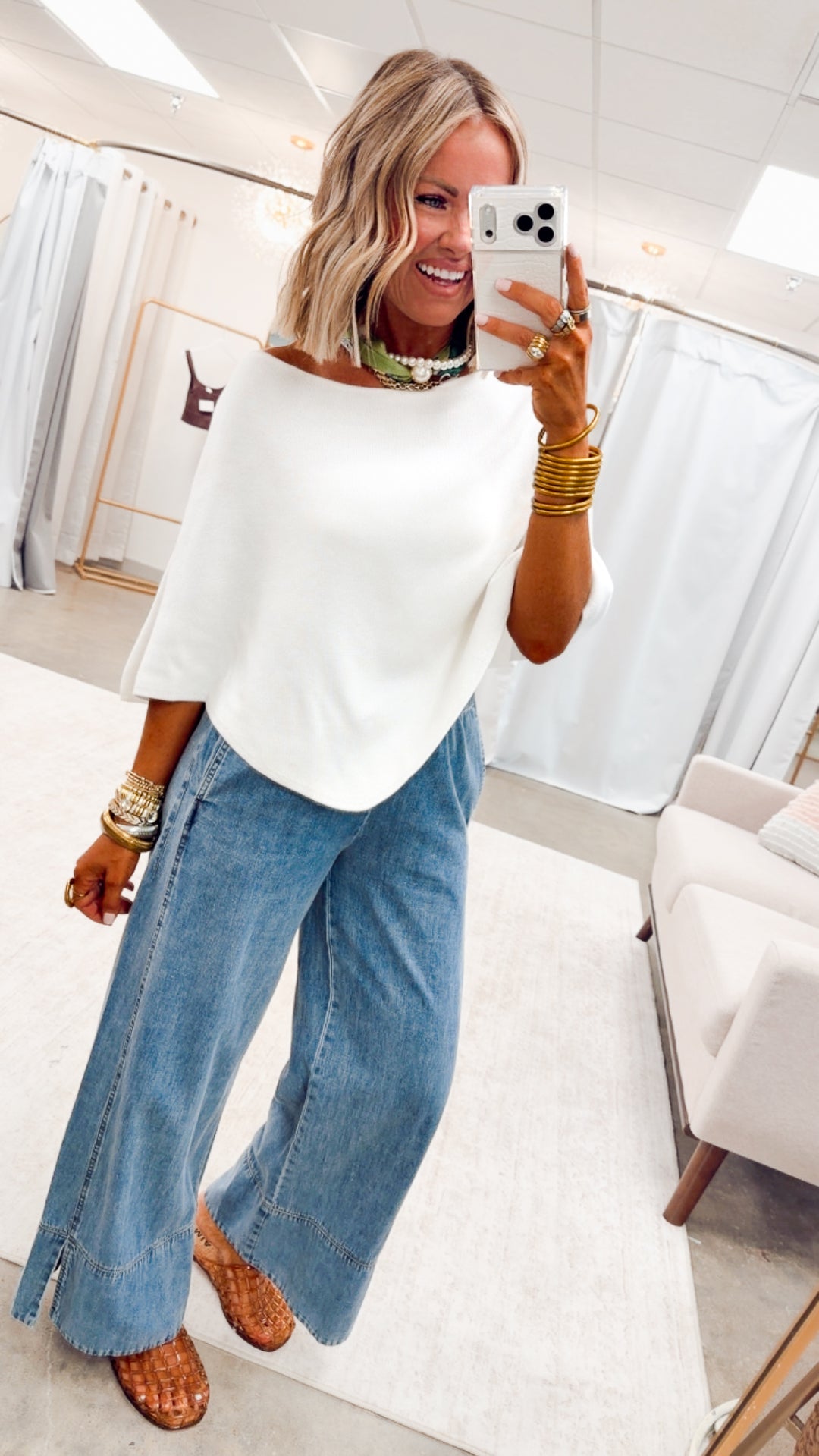 The Gretchen Poncho Top-White