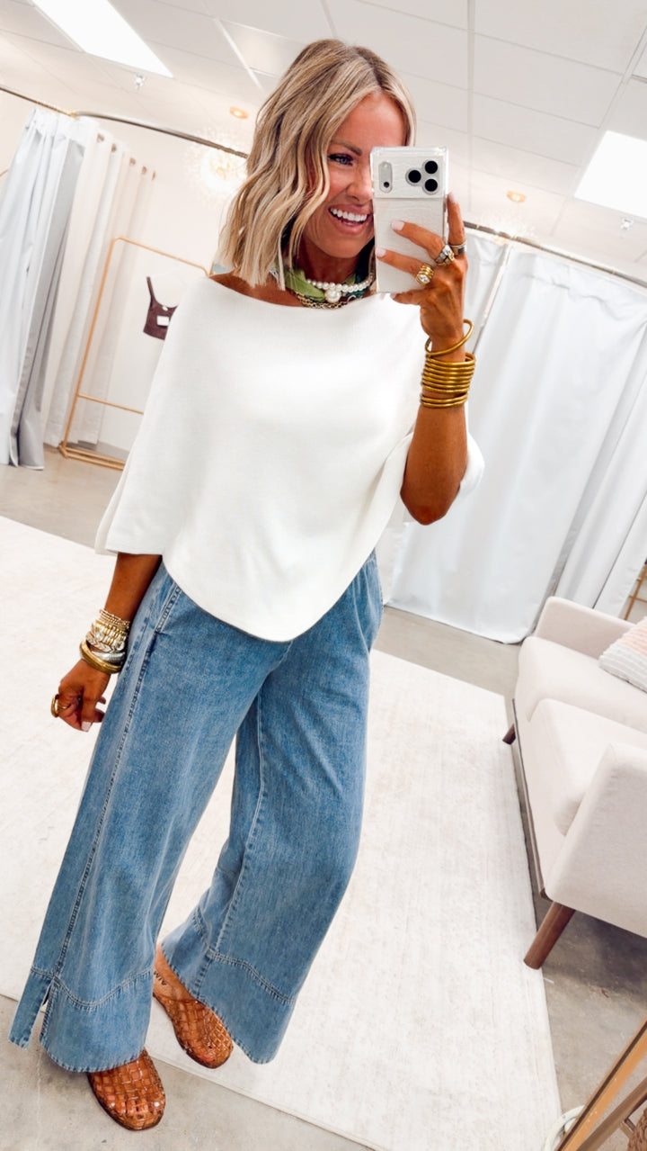 The Gretchen Poncho Top-White