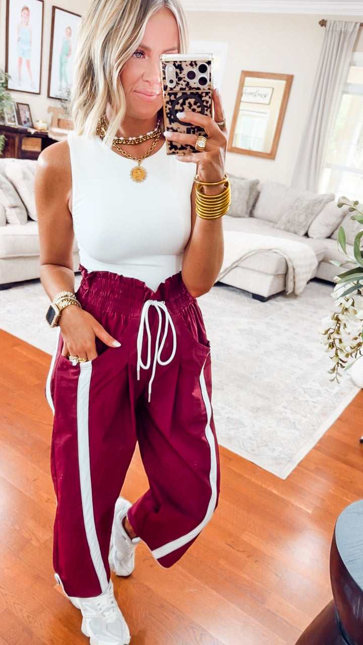The Easy Pace Windbreaker Pants-Burgundy/White