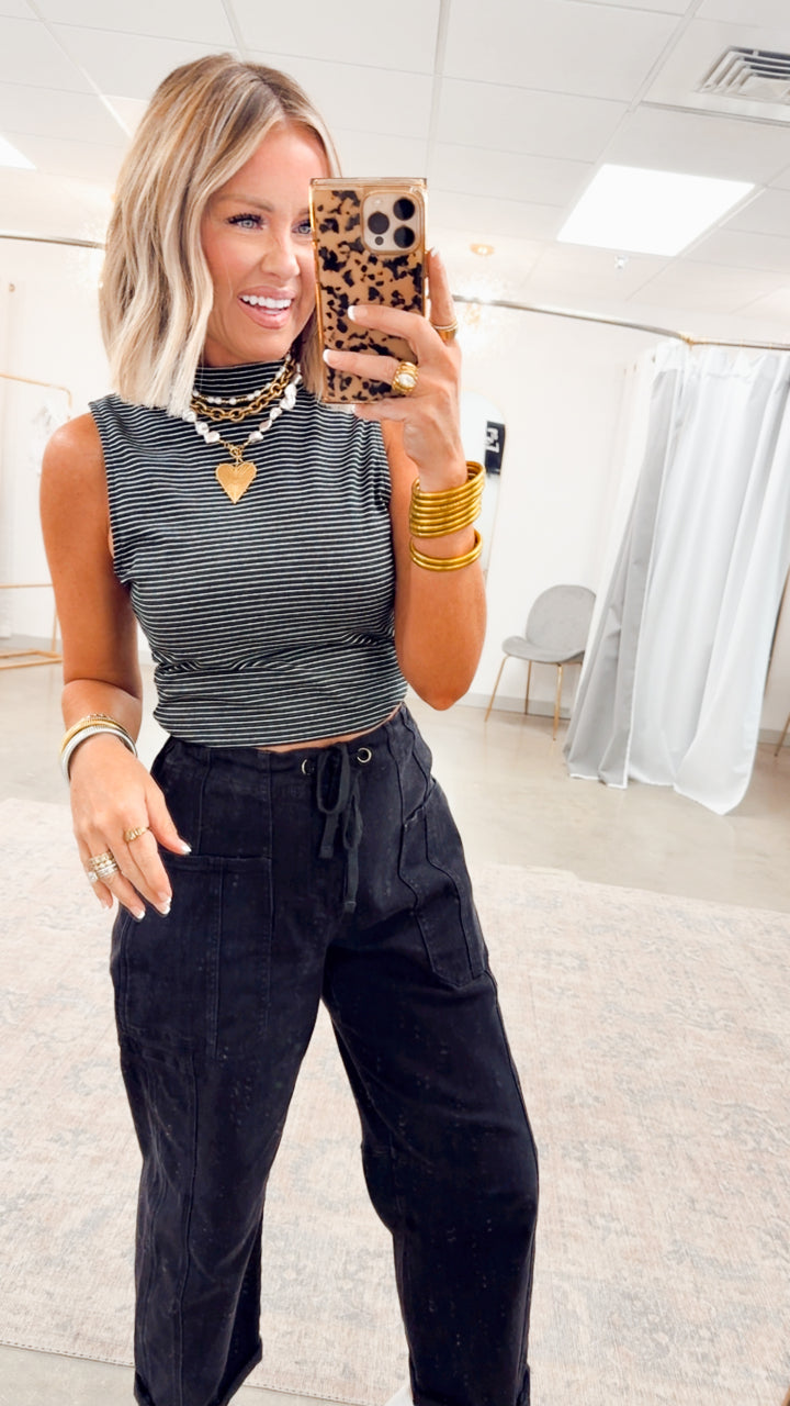 Mock Neck Sleeveless Top-Black/White