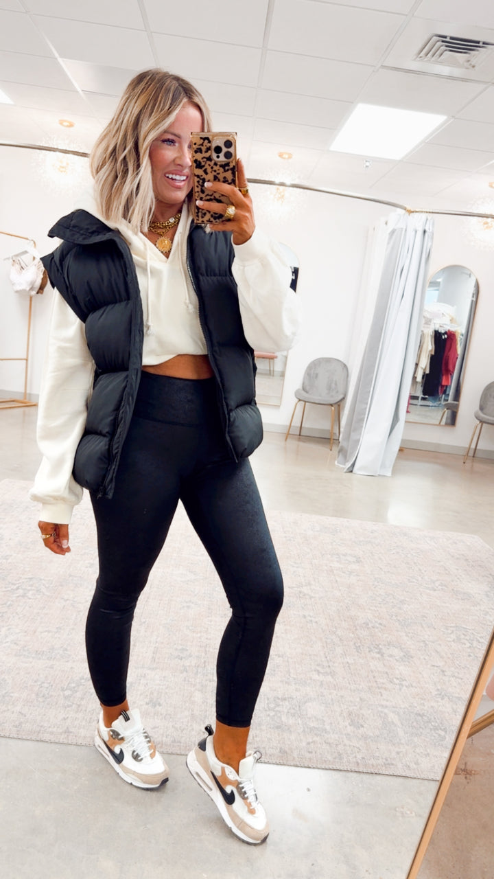 Avery Zipper Puffer Vest-Black