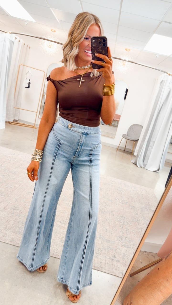 Claire Off Shoulder Top-Chocolate