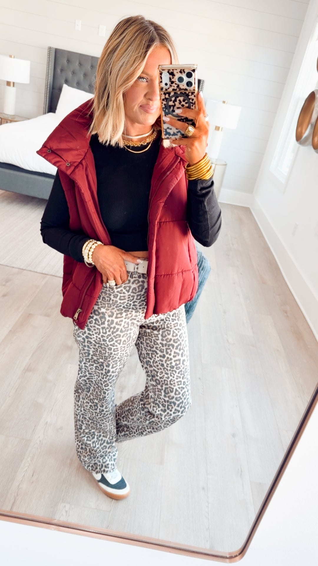 Summit Puffer Vest-Burgundy