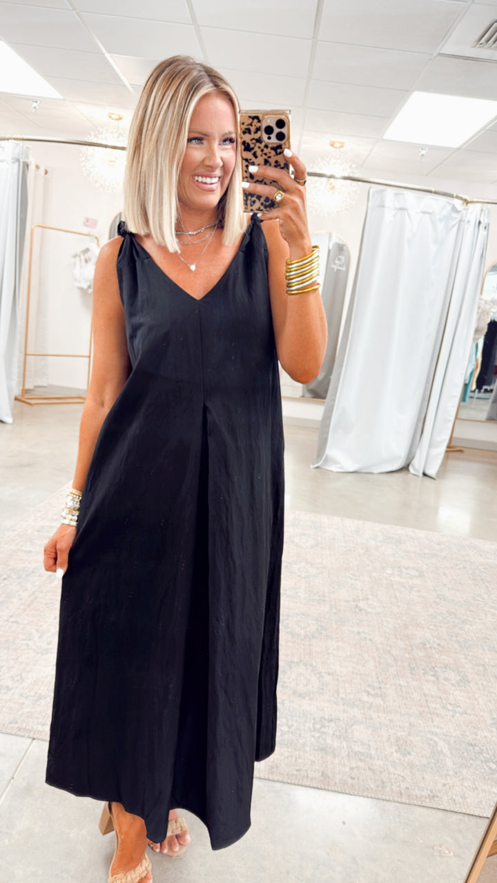 Effortless Knot-Strap Midi Dress