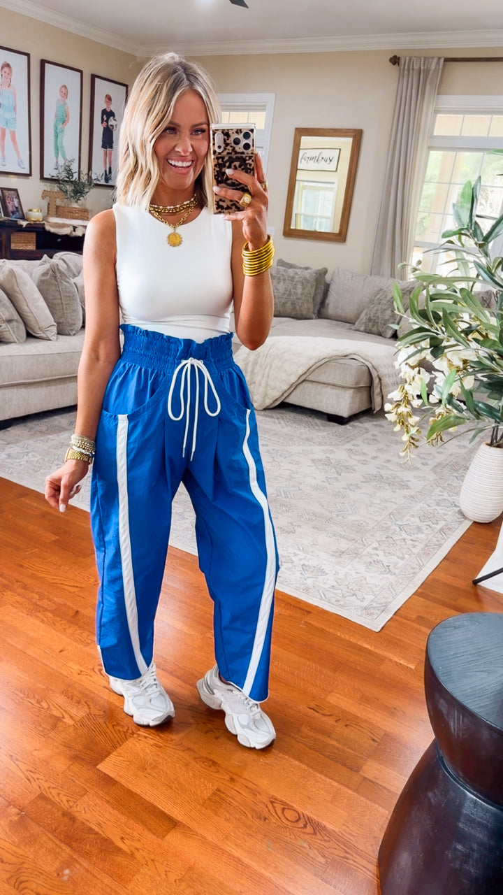 The Easy Pace Windbreaker Pants-Blue/White