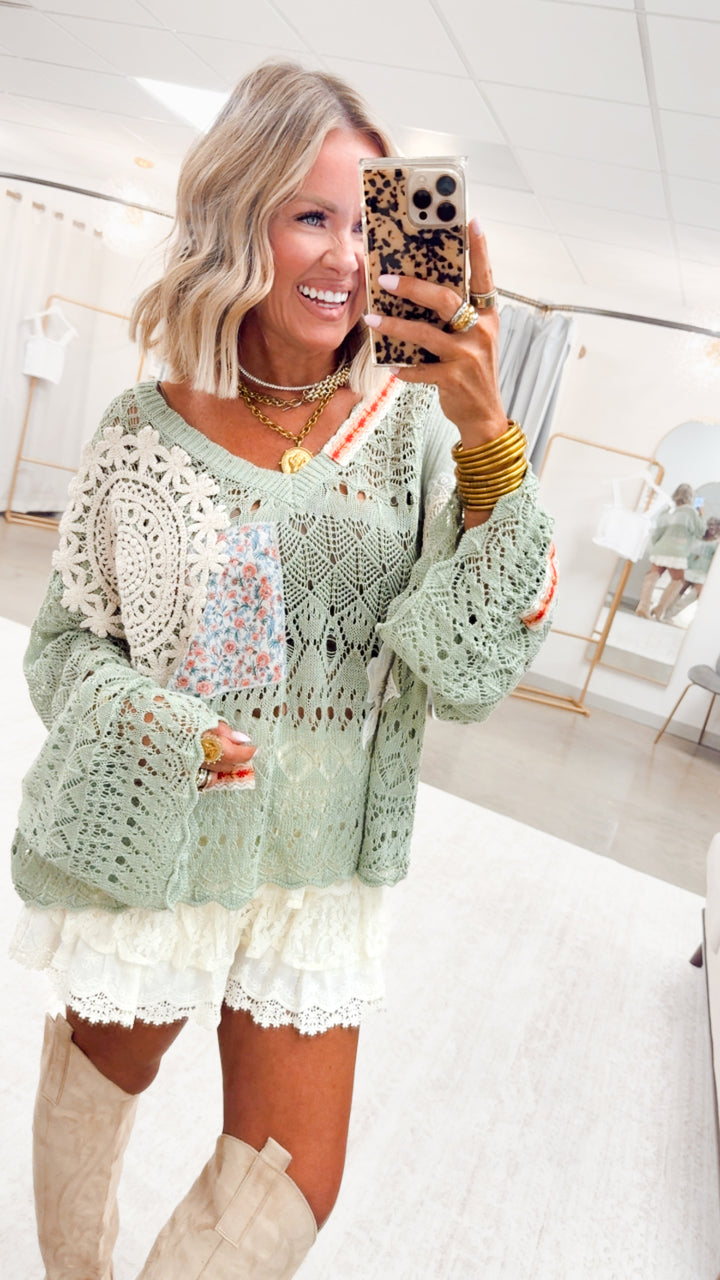 Whimsy Lace Shorts-Cream