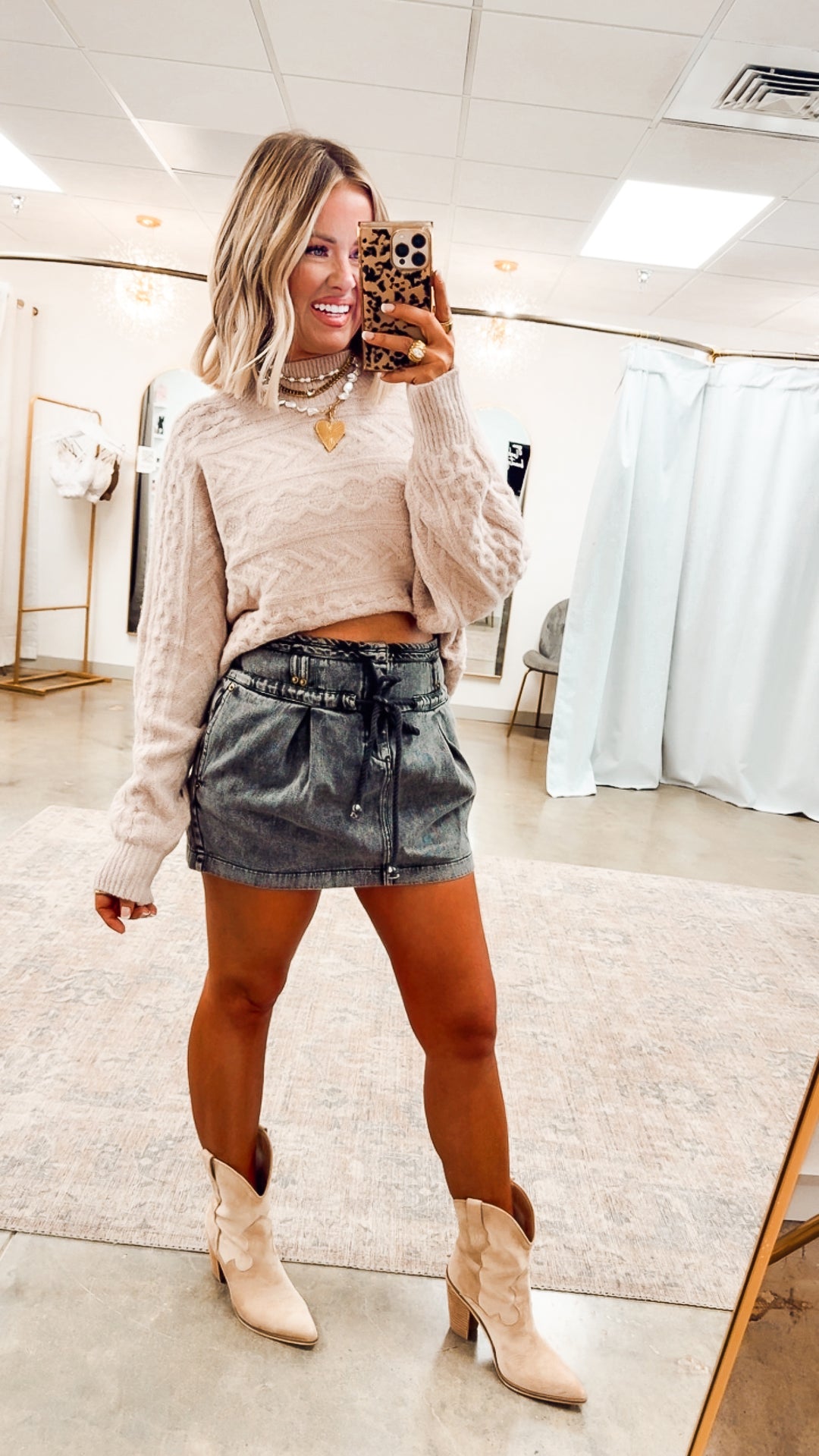 Brielle Cable Knit Cropped Sweater-Rose