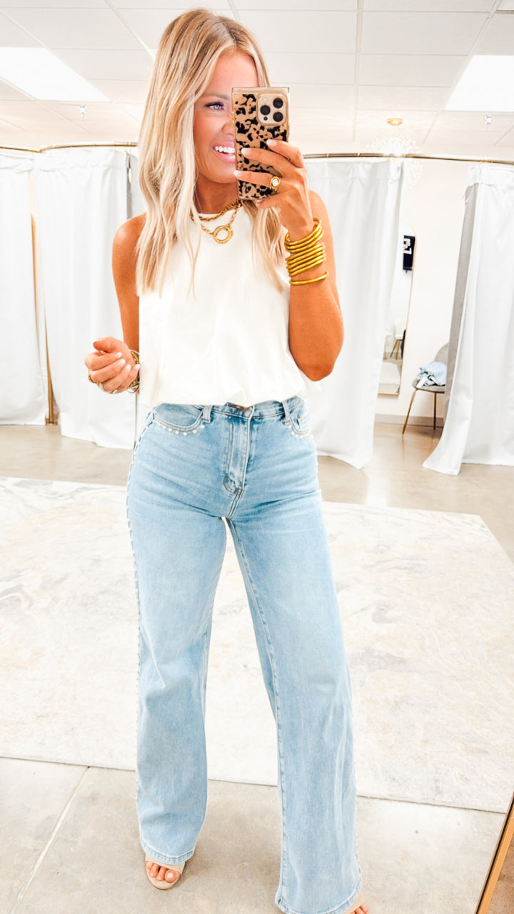 Brandi Bubble Hem Top-White