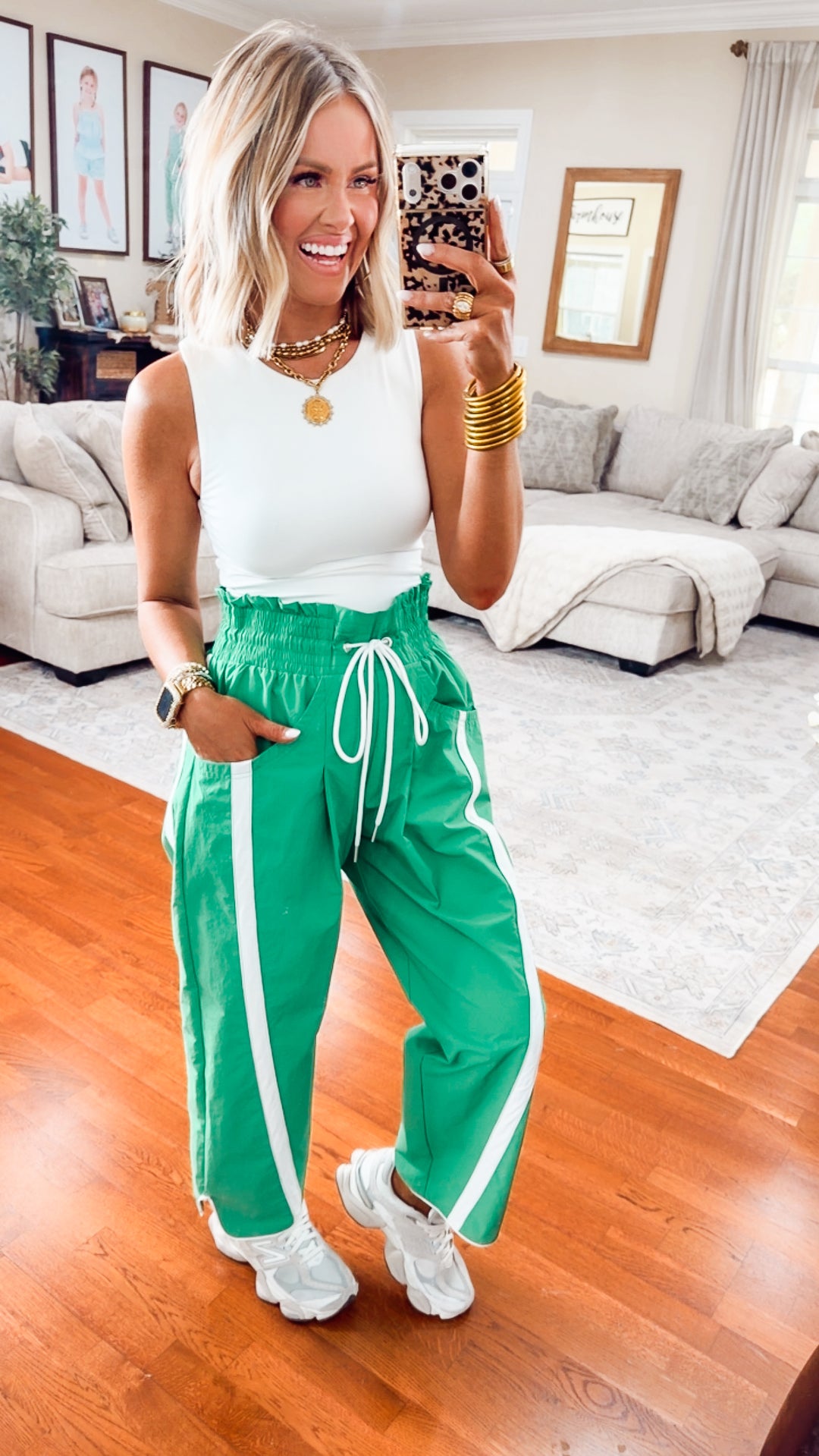 The Easy Pace Windbreaker Pants-Green/White