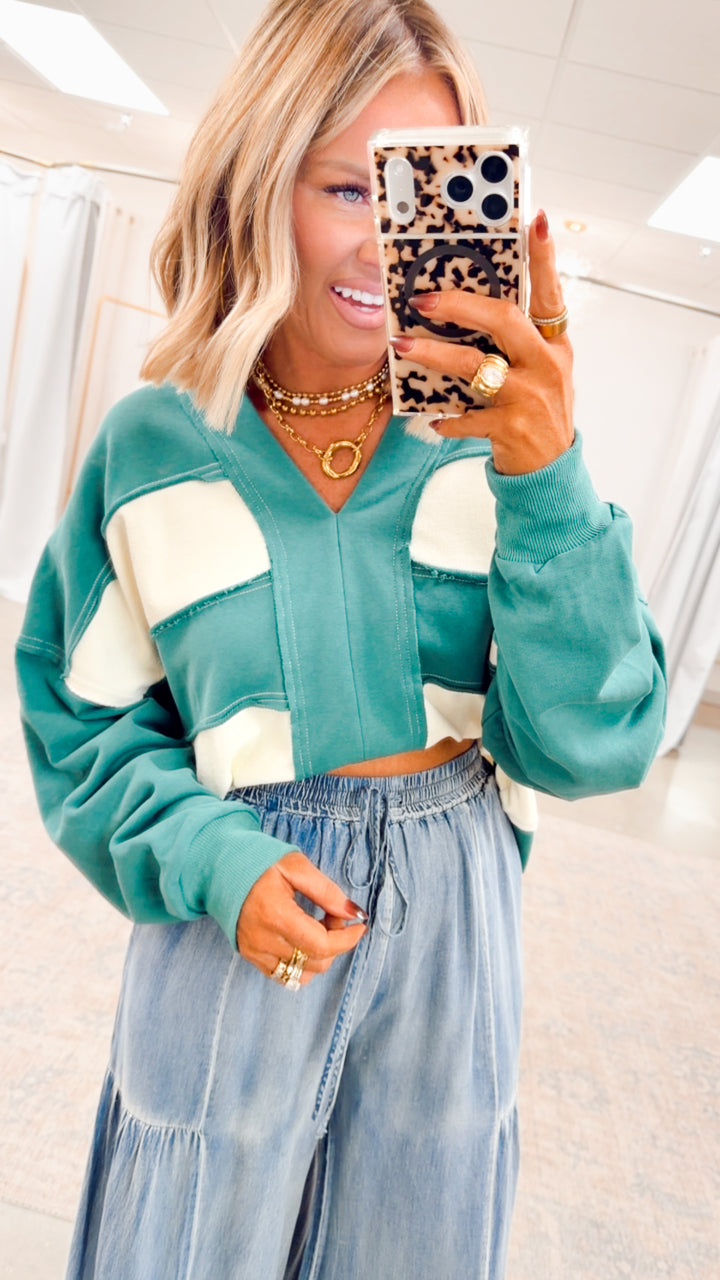 The Hollin Cropped Sweatshirt