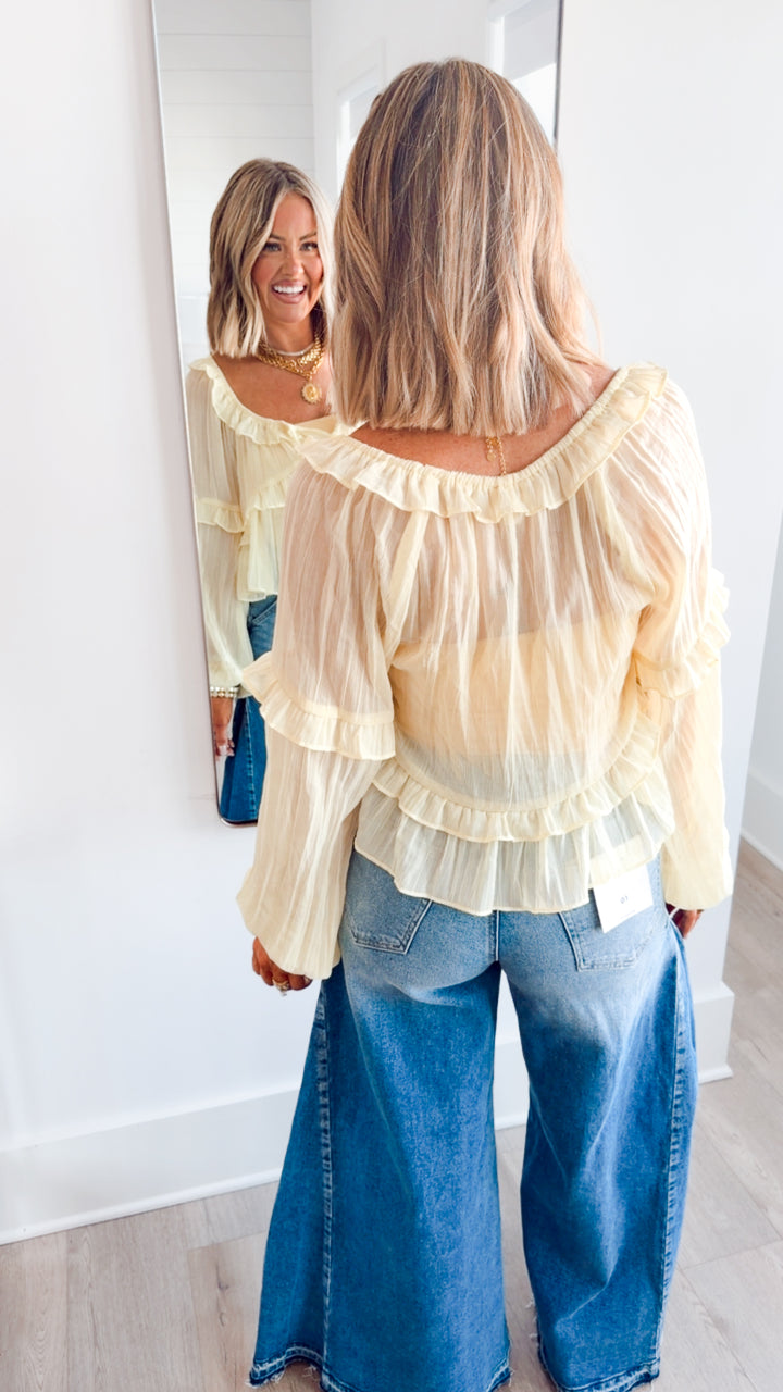 The Daisy Drift Blouse-Light Yellow
