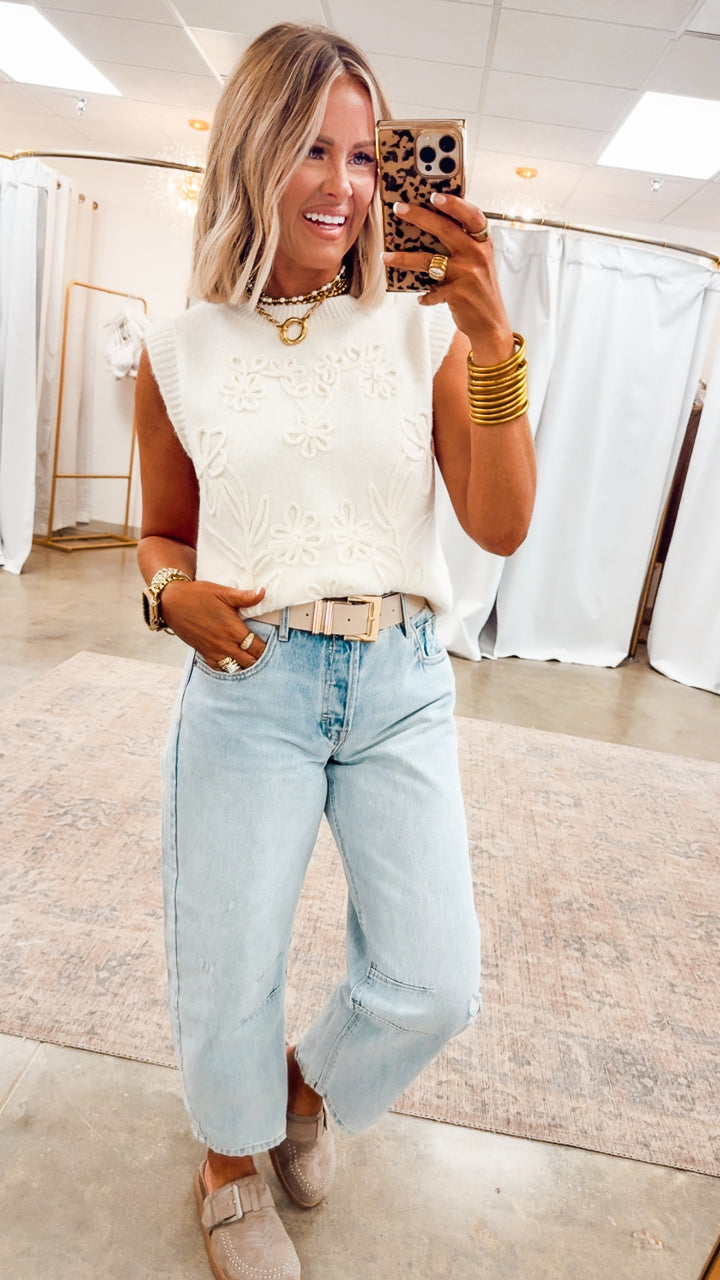 Floral Embroidery Sweater Vest-Cream