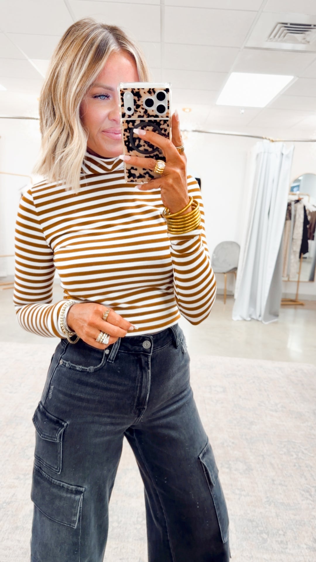 The Lark Turtleneck Top-Brown/White