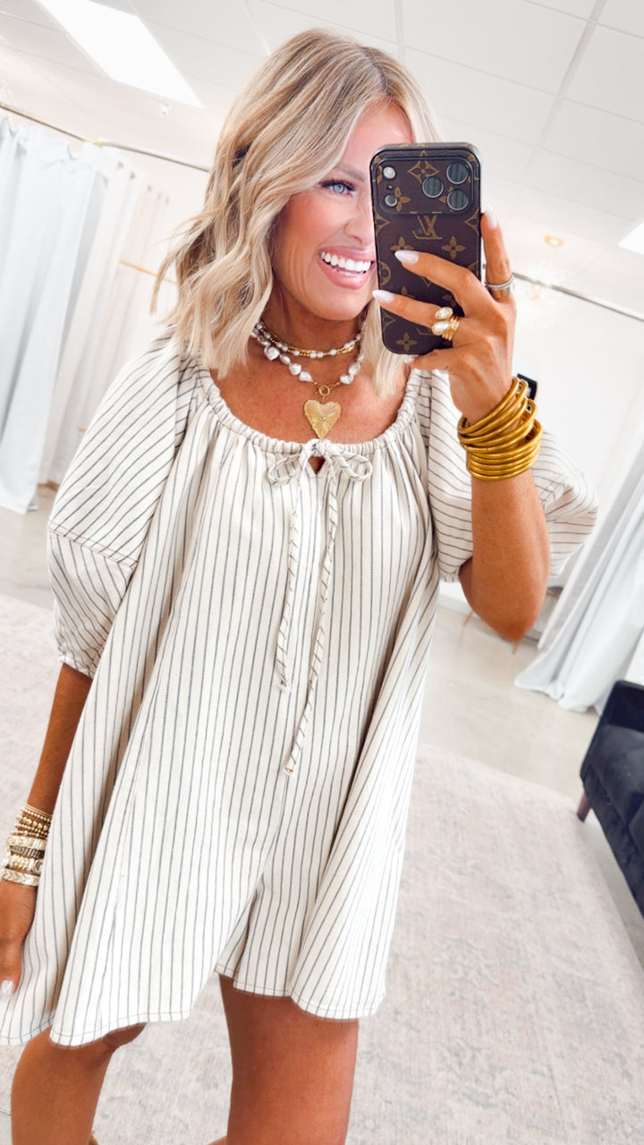 Brixley Bubble Sleeve Romper-Ecru/Blue