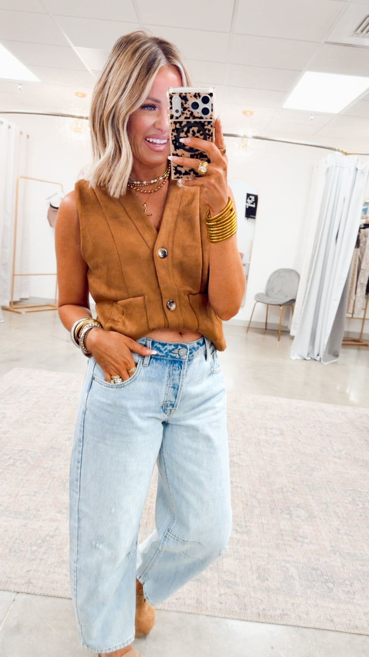 The Adley Suede Vest-Camel