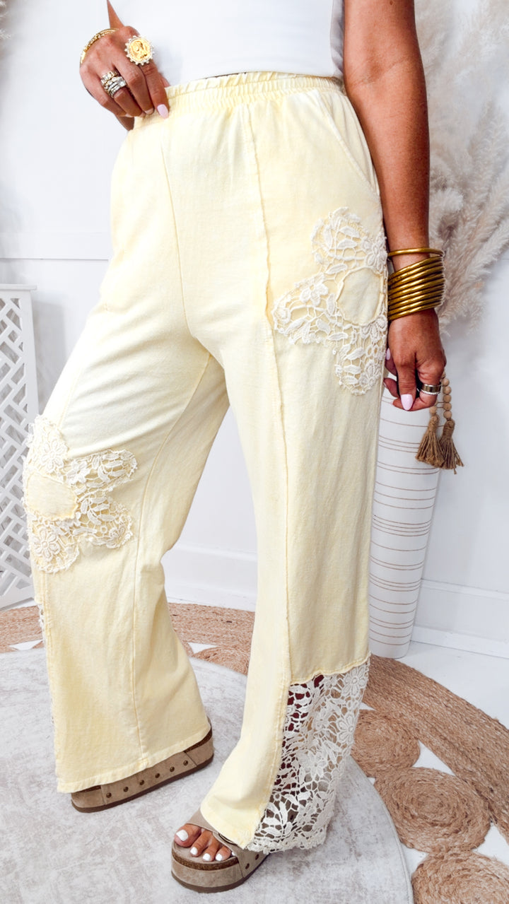 The Flower Crochet Patched Pants-Butter
