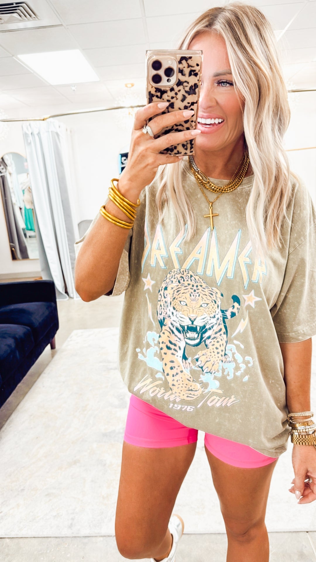 Dreamer World Tour 1976 Tee-Mocha