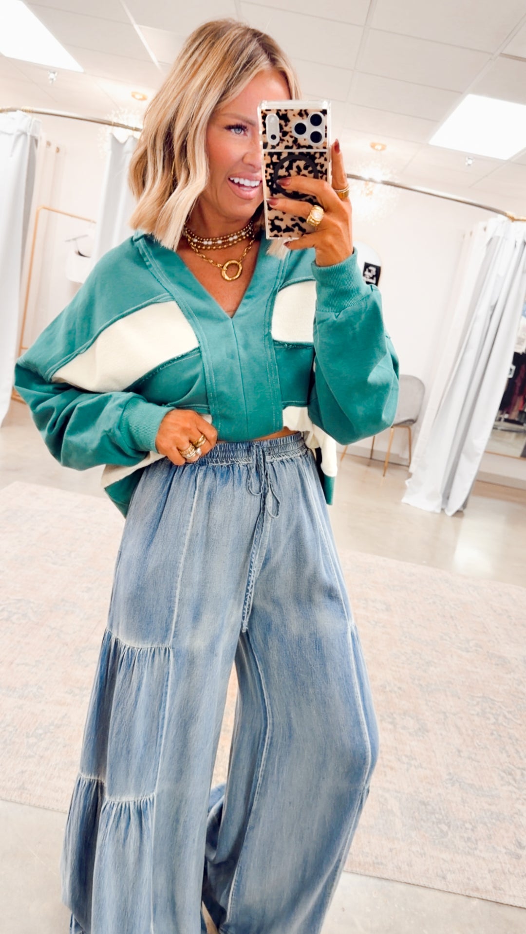 The Hollin Cropped Sweatshirt